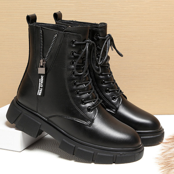 Női csizma öko bőrből cipzárral és fűzővel új modell