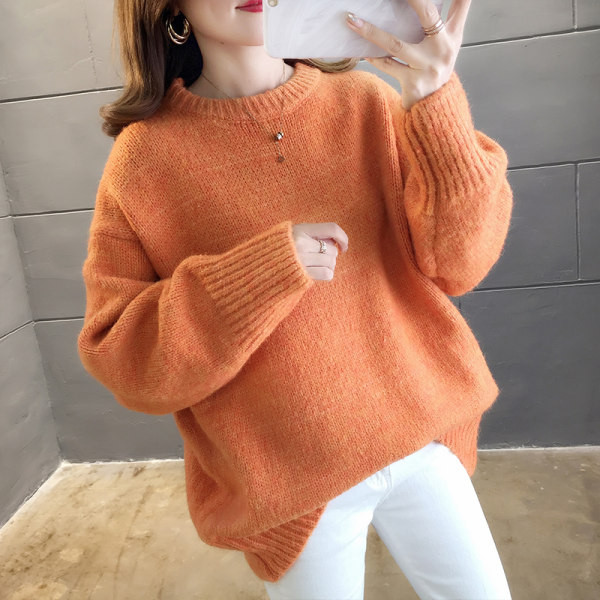 Ingyenes modell női téli pulóver O-nyakkal