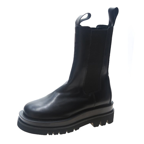 Női bőrcsizma durva talppal új modell