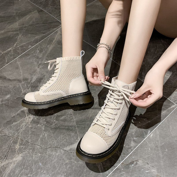 Női téli cipő fűzős fehér és fekete színben