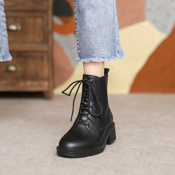 Női csizma sima modell - meleg béléssel vagy anélkül