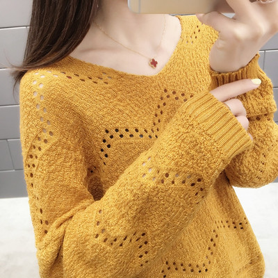 Alkalmi női pulóver spitz nyakkivágással