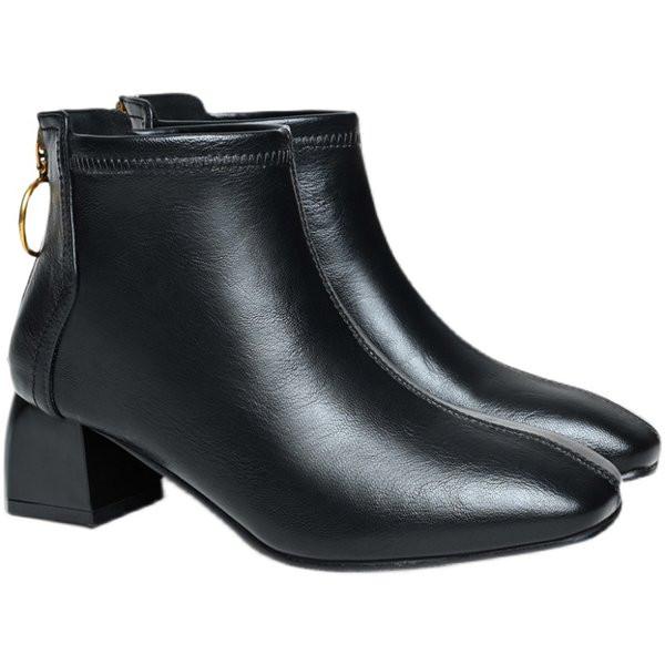 Modern női csizma kétféle cipzárral