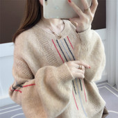 Női pulóver ovális nyakkivágással