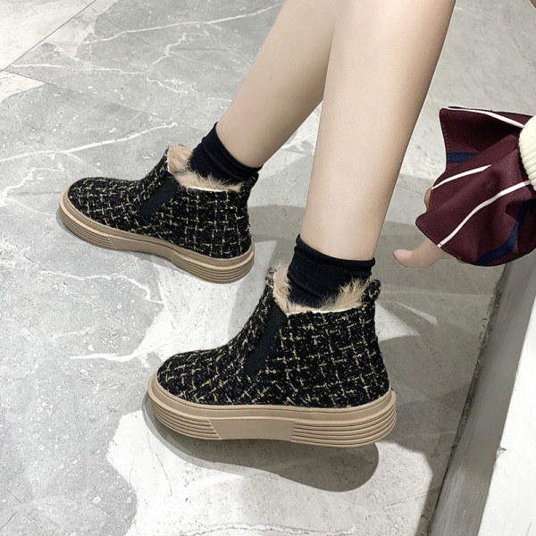 Modern női lekerekített csizma lapos talppal