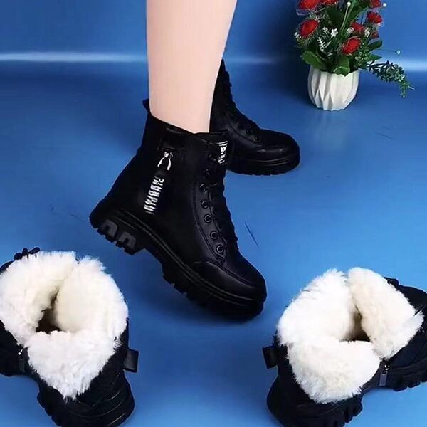 Új modell női bőrcsizma meleg béléssel, fekete színben