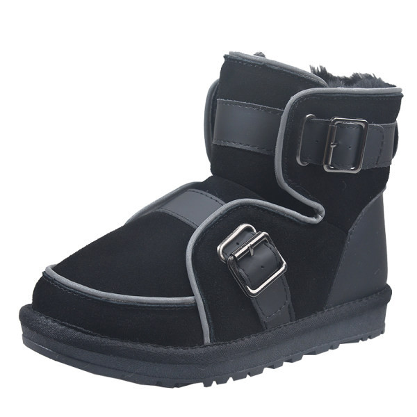 Téli meleg csizma fekete színben