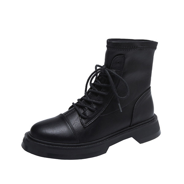 Fűzős női csizma - fekete színű