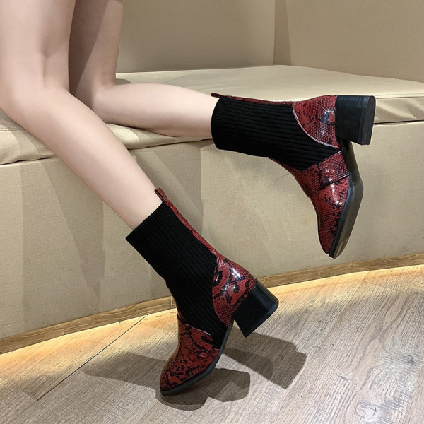 Női zokni vastag, négyzet alakú sarokkal 5 cm