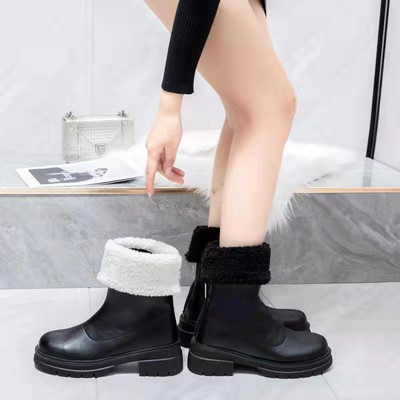 Női alkalmi csizma meleg béléssel és cipzárral