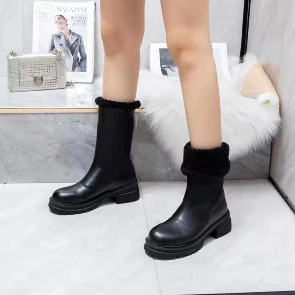 Női alkalmi csizma meleg béléssel és cipzárral