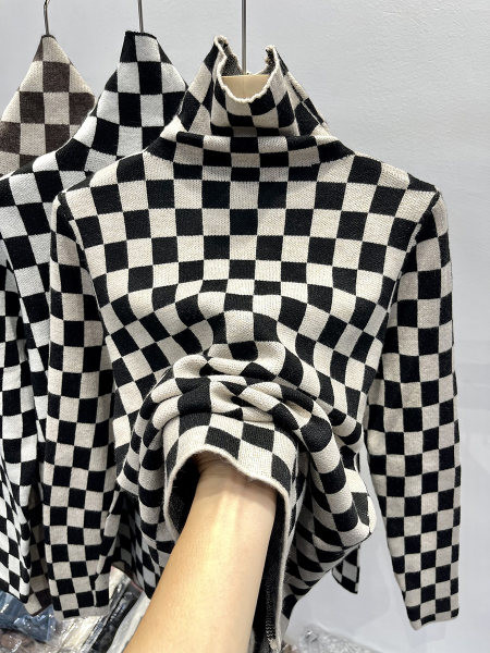 Női póló hosszú ujjal - három színben