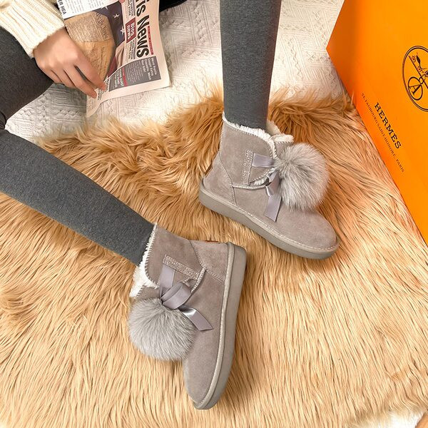 Női téli csizma meleg béléssel és pehellyel