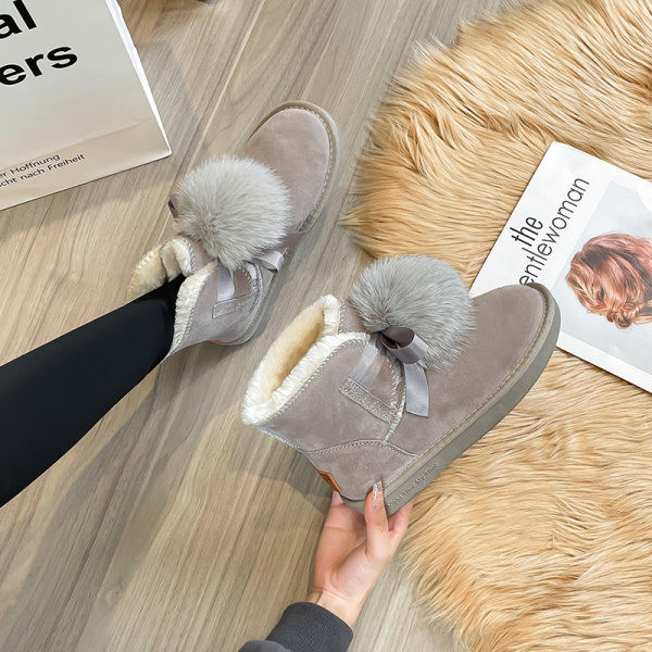 Női csizma meleg béléssel és pehellyel - többféle modell