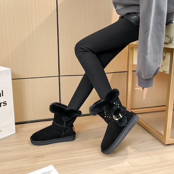 Női csizma pehely béléssel - két modell