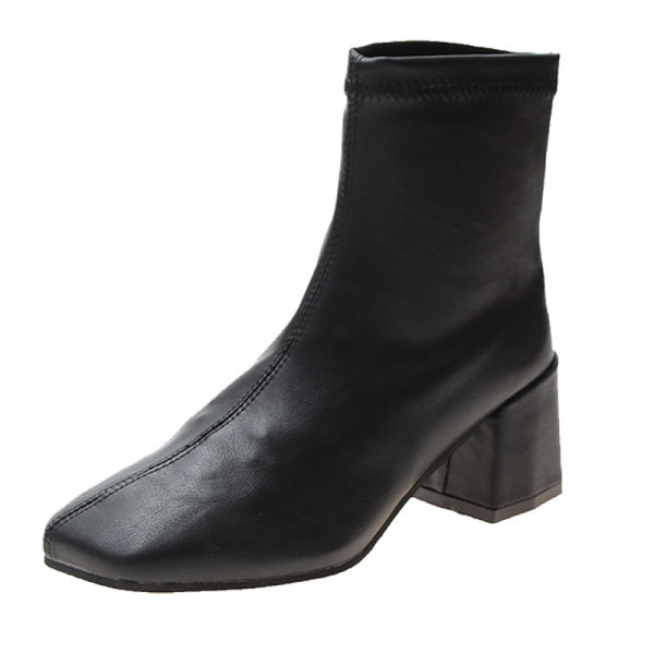 Öko bőrből készült női csizma vastag, négyzet alakú sarokkal 6 cm