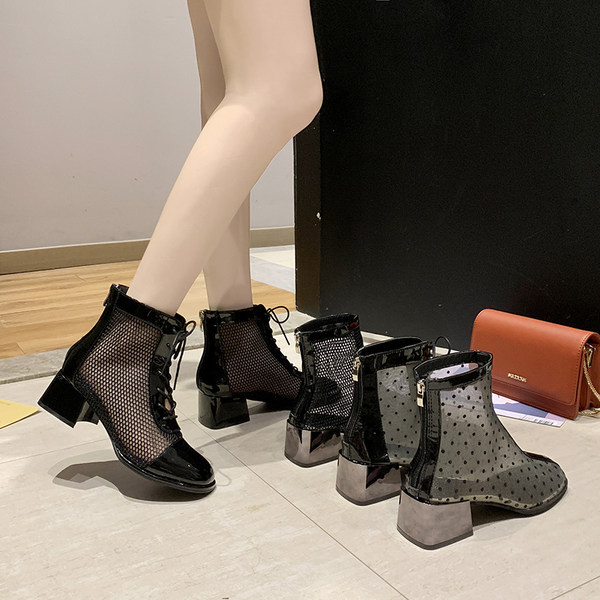 Modern női hálós csizma 5 cm sarokkal - két modell