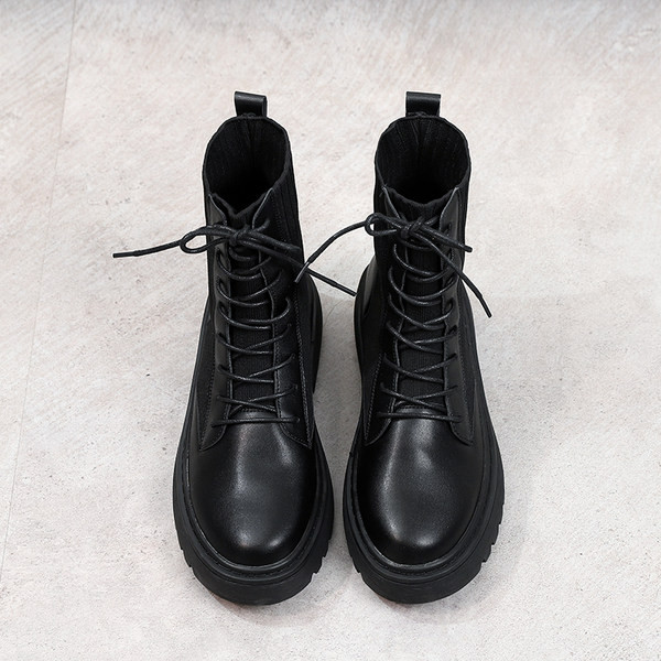 Új fűzős női csizma modell - eco bőr