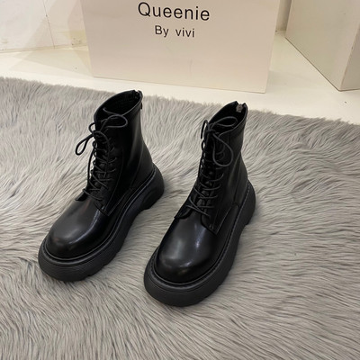 Modern női csizma - két modell