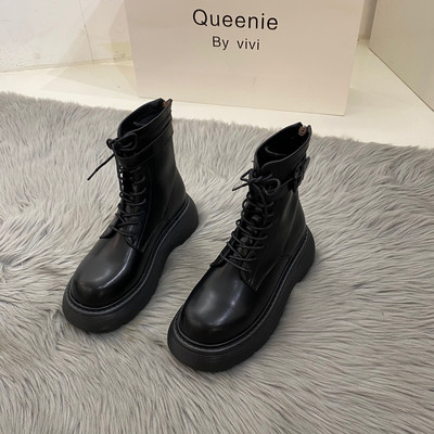 Modern női csizma - két modell