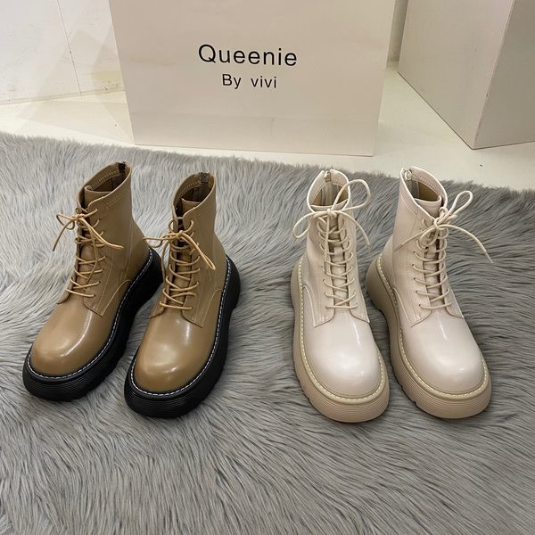 Modern női csizma - két modell