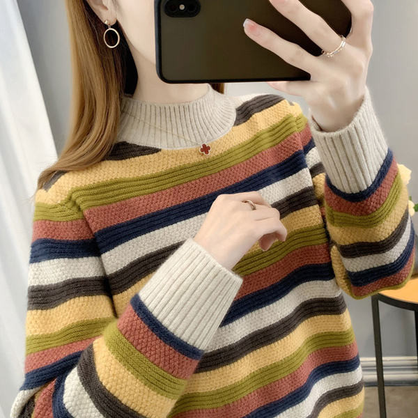 Modern csíkos női pulóver széles modell