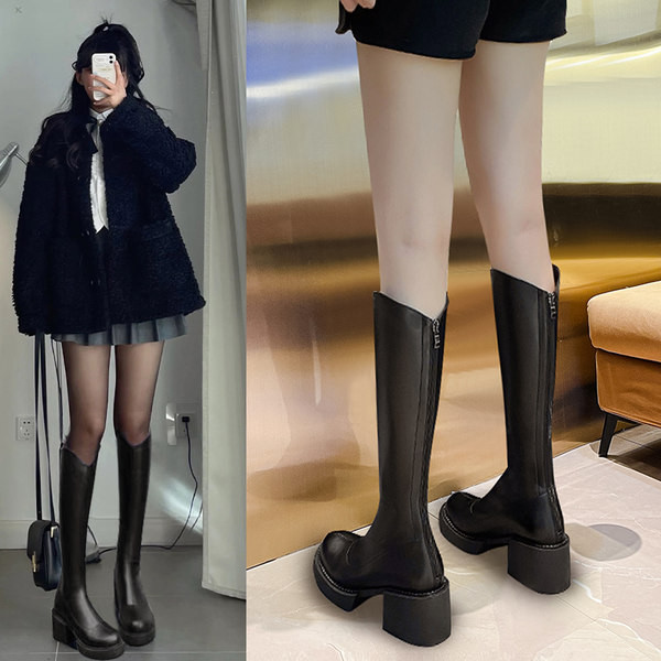 Retro stílusú, vastag sarkú női magas csizma
