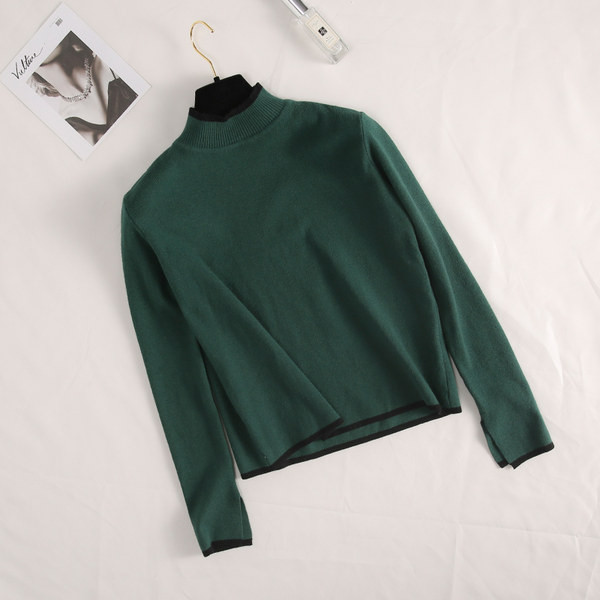 Női sima pulóver alacsony gallérral