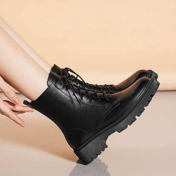 Női kubai műbőr nyakkendővel