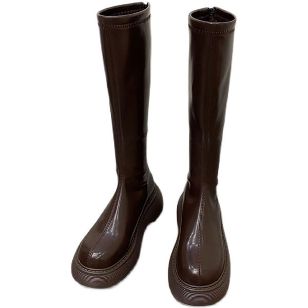 Moodsad lameda tallaga naiste nahast saapad