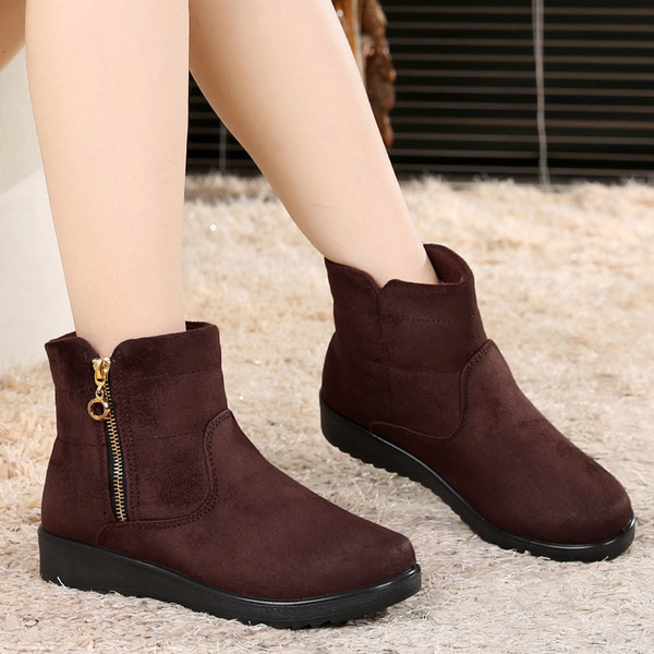 Naiste musta ja pruuni värvi lukuga talvesaapad