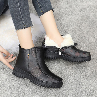 Sooja voodriga vabaaja naiste saapad - must ja punane