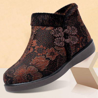 Sooja voodri ja tikandiga naiste saapad