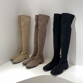 Praegused naiste saapad üle põlve