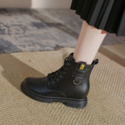 Naiste paeltega nahast saapad neljas mudelis