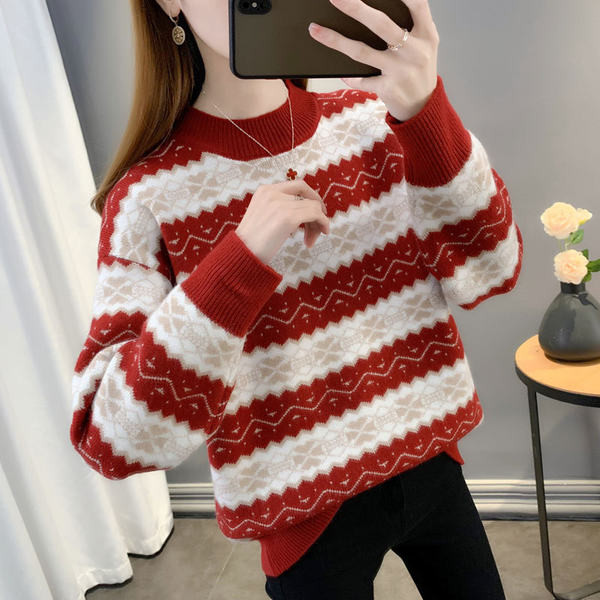 Női pulóver alacsony gallérral