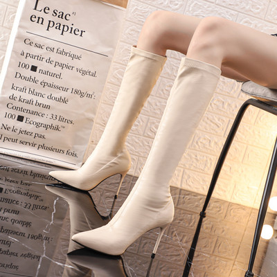 Γυναικείες μυτερές μπότες με τακούνι 8 cm