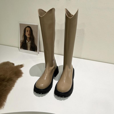 Naiste moodsad tõmblukuga ümarad nahksaapad