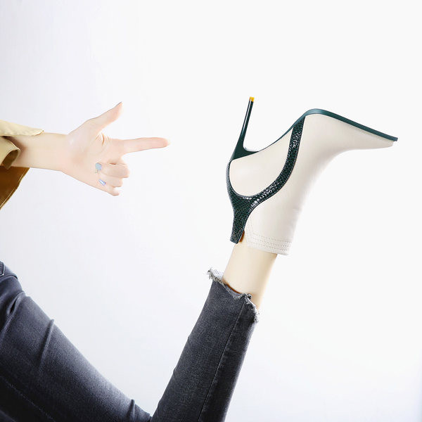 Moodsad naiste saapad õhukese 10 cm kontsaga