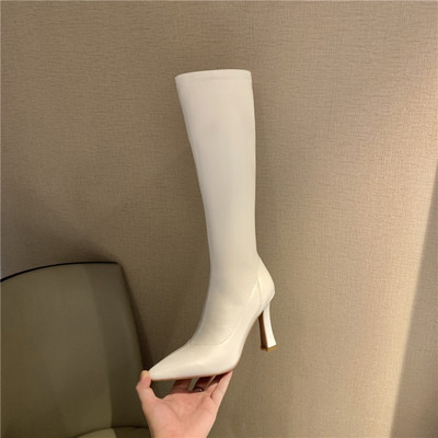 Elegantsed kõrgete kontsadega kunstnahast naiste saapad