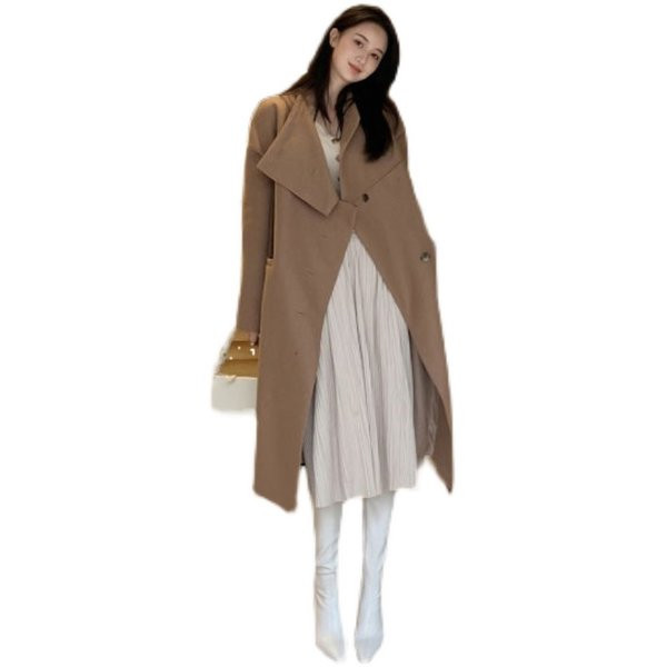 Elegantsed kõrgete kontsadega kunstnahast naiste saapad