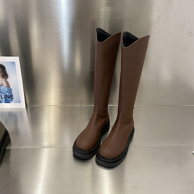 Lameda tallaga mannekeenid nahast saapad