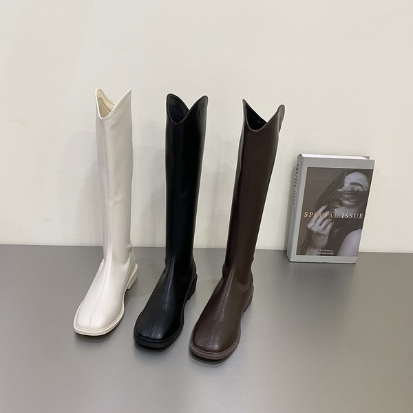 Naiste vabaaja lukuga kunstnahast saapad