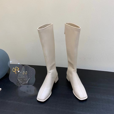 Női bőrcsizma alacsony 3,5 cm-es sarokkal