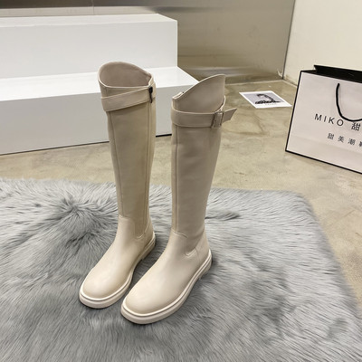 Naiste kunstnahast saapad kolmes värvitoonis