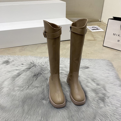 Naiste kunstnahast saapad kolmes värvitoonis