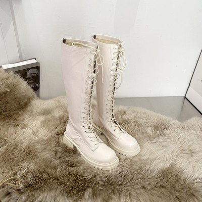 Naiste pikad ristsidemetega saapad