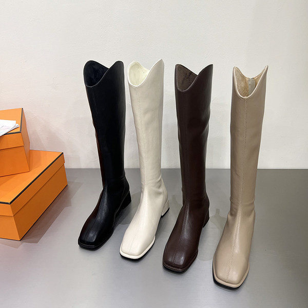 Дамски ботуши от изкуствена кожа изчистен модел