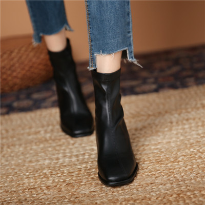 Naiste kandilise kontsaga nahast saapad uus mudel