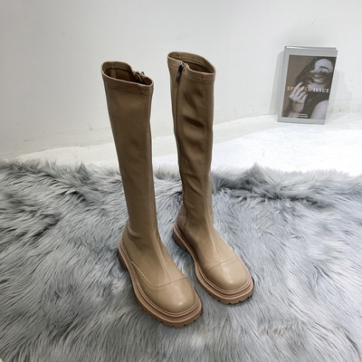 Naiste põlvikud tõmblukuga saapad